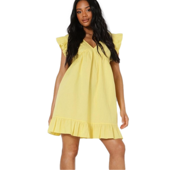 Boohoo Dresses & Skirts - NWT Boohoo Petite Ruffle Smock Dress